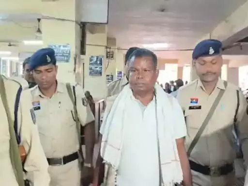 मंत्री लखमा