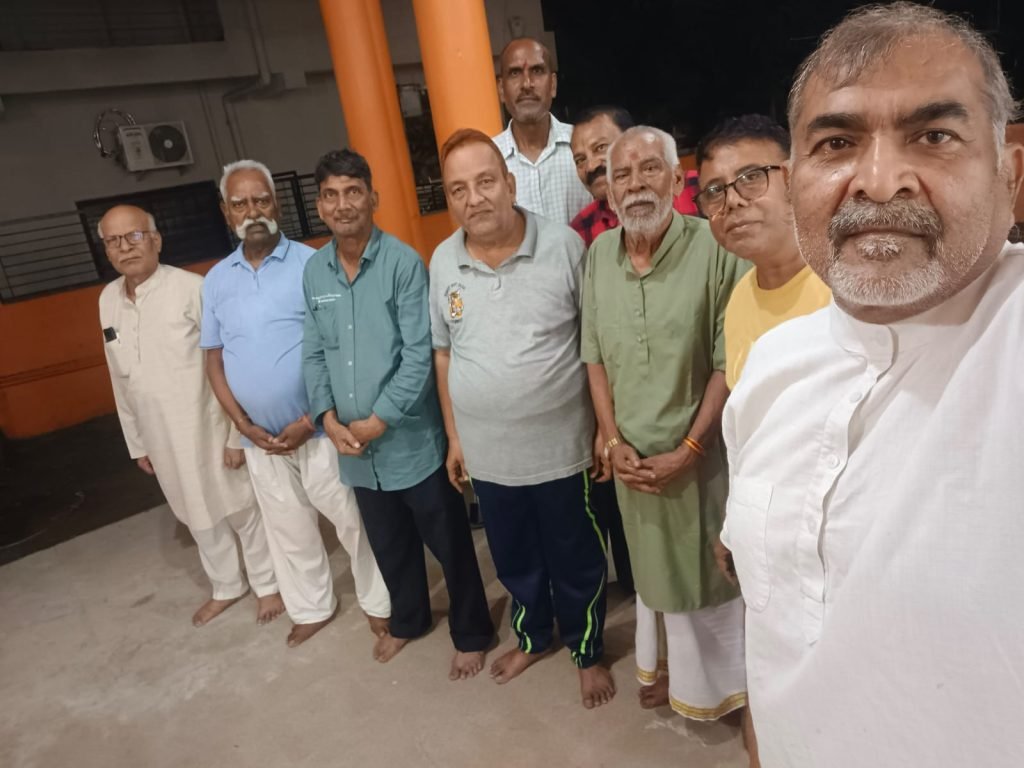 धराली में बादल फटने से हुई जनहानि पर साईं नगर जोरा में हुई शोक सभा