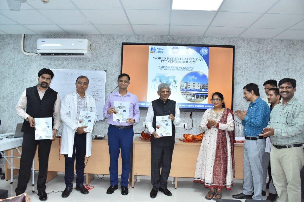 ग्रामीण से वैश्विक तक स्वास्थ्य सेवा का अनुभव, अब एम्स रायपुर को मिलेगा डॉ. जैन का मार्गदर्शन