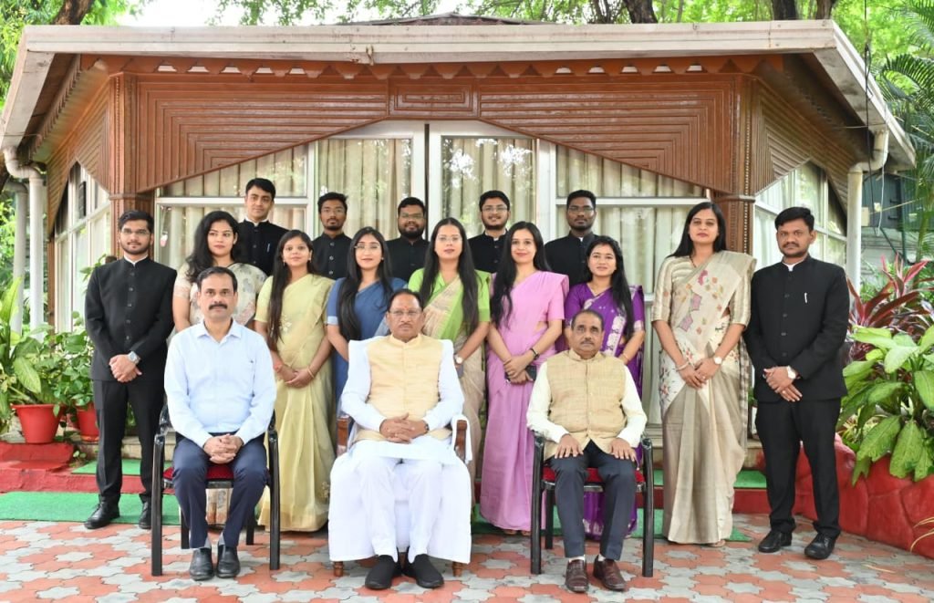 जनता की समस्याओं को हल करने में राज्य प्रशासनिक सेवा के अधिकारियों की है अहम भूमिका – मुख्यमंत्री श्री विष्णुदेव साय