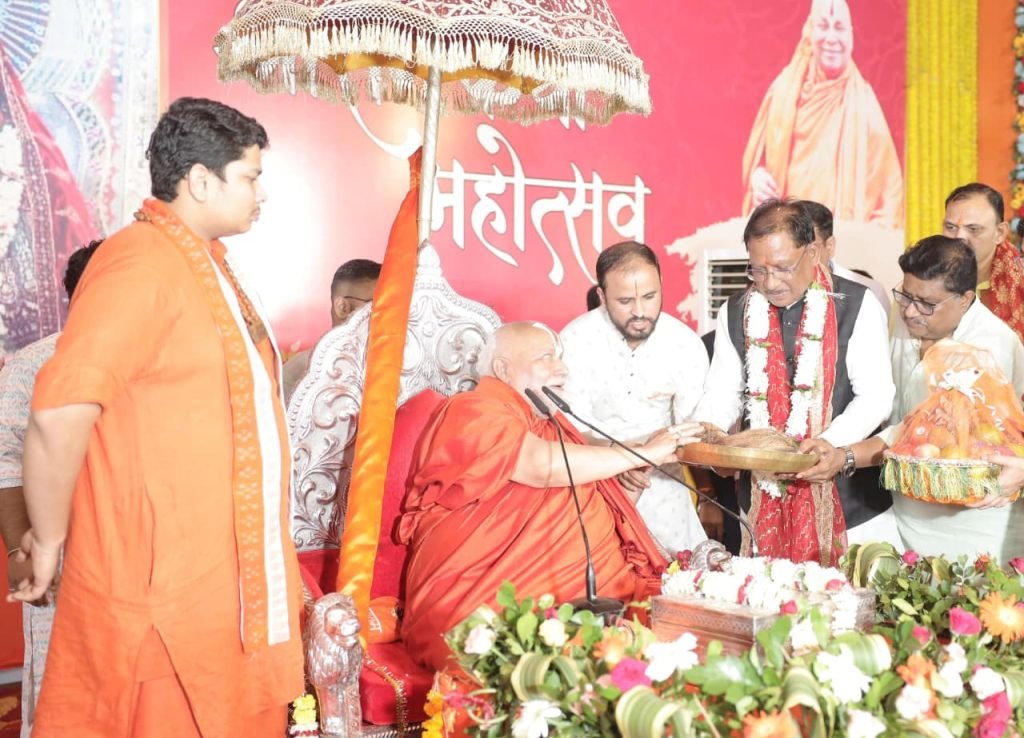 मुख्यमंत्री श्री विष्णु देव साय कोरबा में श्री राम कथा महोत्सव में हुए शामिल