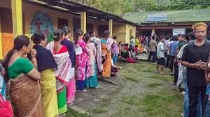रिकॉर्ड वोटिंग, असम, केरल और पुडुचेरी में बदलेगी सरकार, वोटिंग पैटर्न का असर