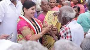 हजारों करोड़ की नेट वर्थ से लाइमलाइट में आईं AIADMK प्रत्याशी लीमा रोज?