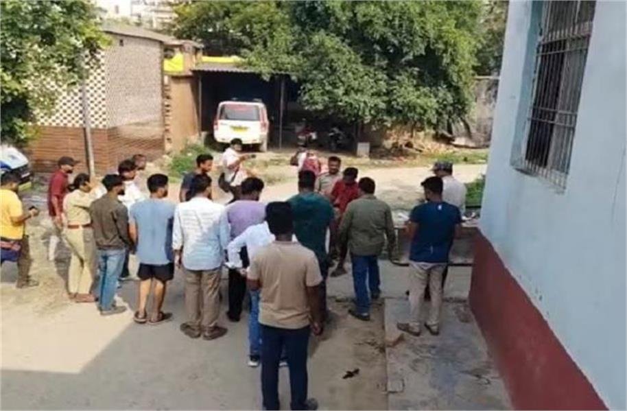 इंजीनियरिंग कॉलेज में छात्रा की संदिग्ध मौत, मचा बवाल