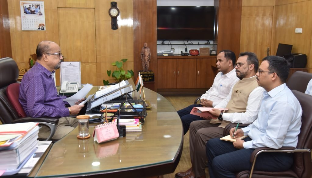 पेड़ों की सुरक्षा और संवर्धन पर समुचित ध्यान देने की आवश्यकता – राज्यपाल श्री डेका