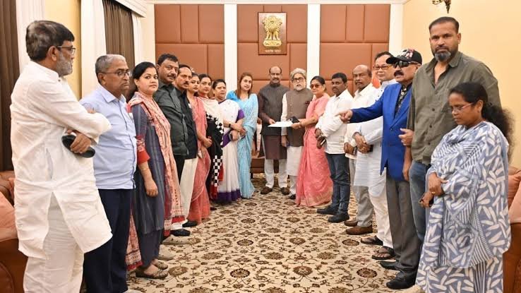 TMC के 20 बागी सांसदों को बड़ा झटका, लोकसभा में अलग दल की नहीं मिली पहचान
