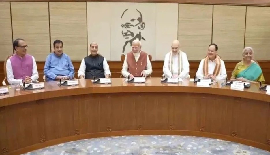 Breaking News :10 साल की जेल, 10 करोड़ जुर्माना, पेपर लीक पर कड़ी सजा वाले बिल को मोदी कैबिनेट की मंजूरी
