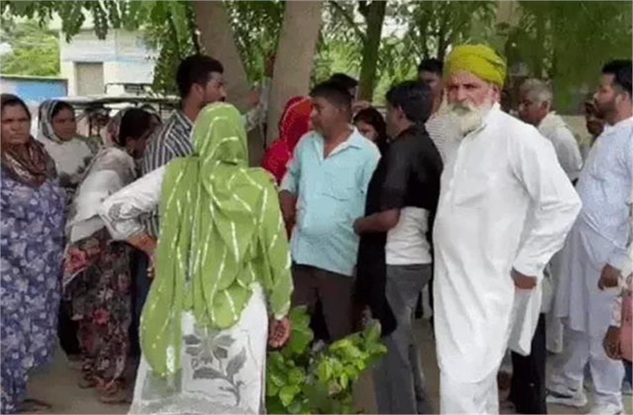 सुलह के नाम पर तलाकशुदा पत्नी को घर बुलाकर हत्या कर लाश जमीन में दफना दी