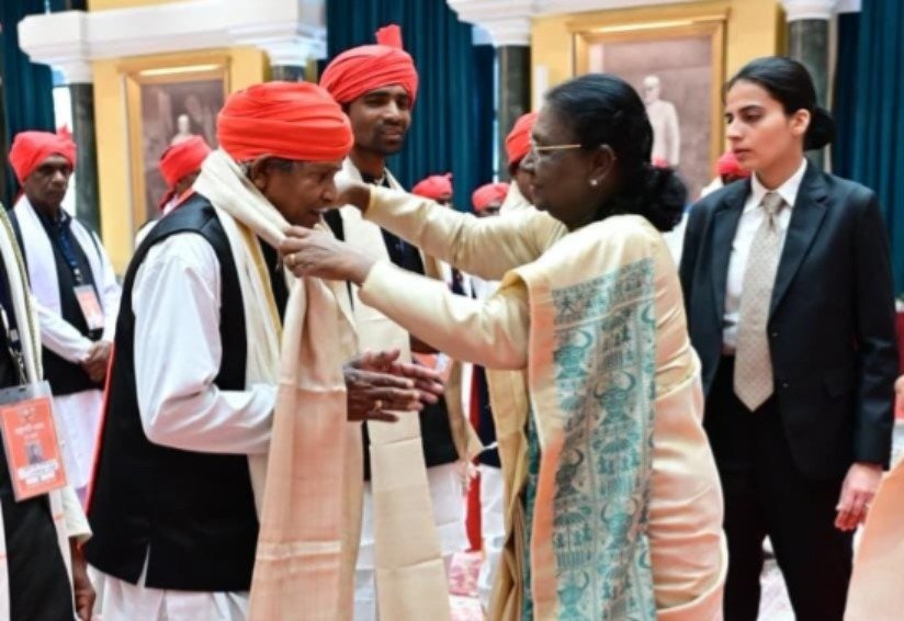 राष्ट्रपति भवन में गूंजी बस्तर की जनजातीय संस्कृति