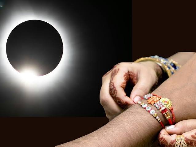सूर्य ग्रहण के बाद अब रक्षाबंधन पर लगने जा रहा चंद्र ग्रहण! किन देशों में दिखेगा नजारा..