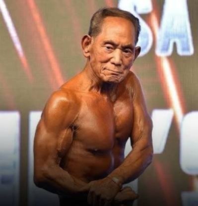 उम्र सिर्फ एक नंबर है…90 साल की उम्र, फौलादी मस्कुलर बॉडी और डाइट में कोई मीट-मछली नहीं…