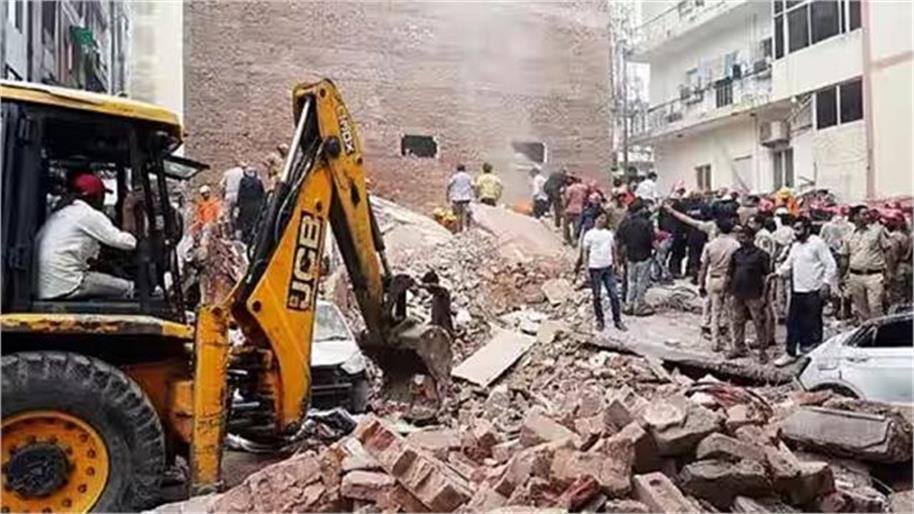 छात्र पढ़ने निकले हैं, जान गंवाने नहीं