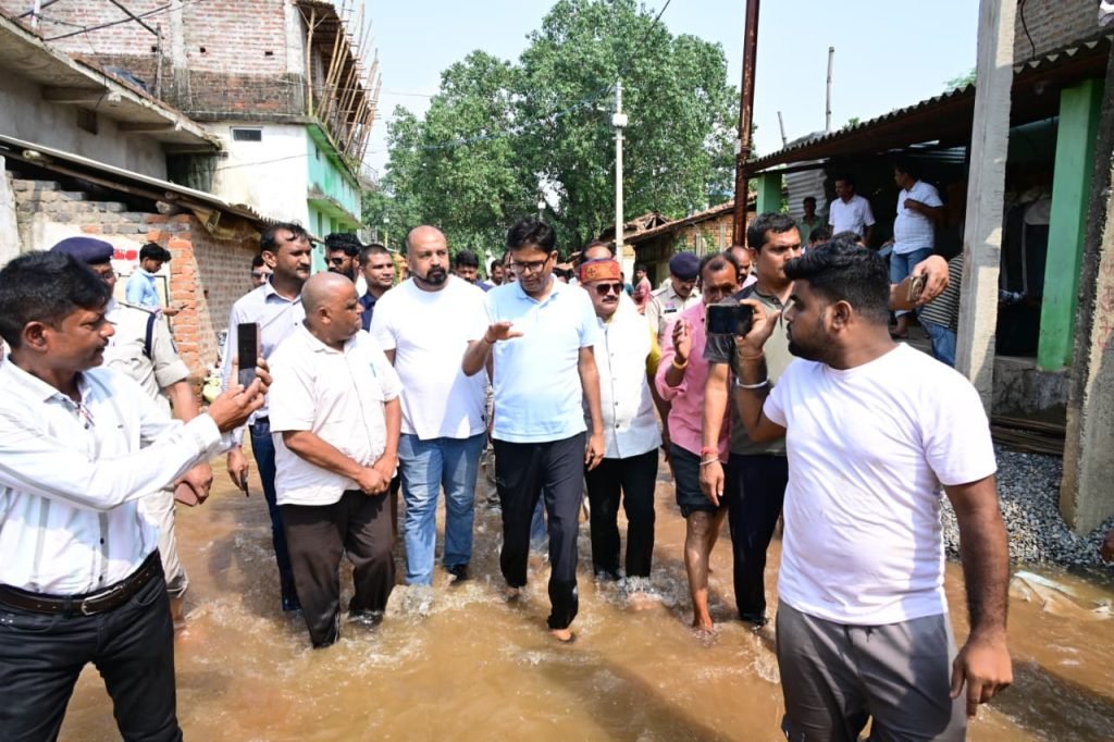 संकट की घड़ी में हर प्रभावित परिवार के साथ खड़ी है हमारी सरकार : वित्त मंत्री श्री ओ.पी. चौधरी